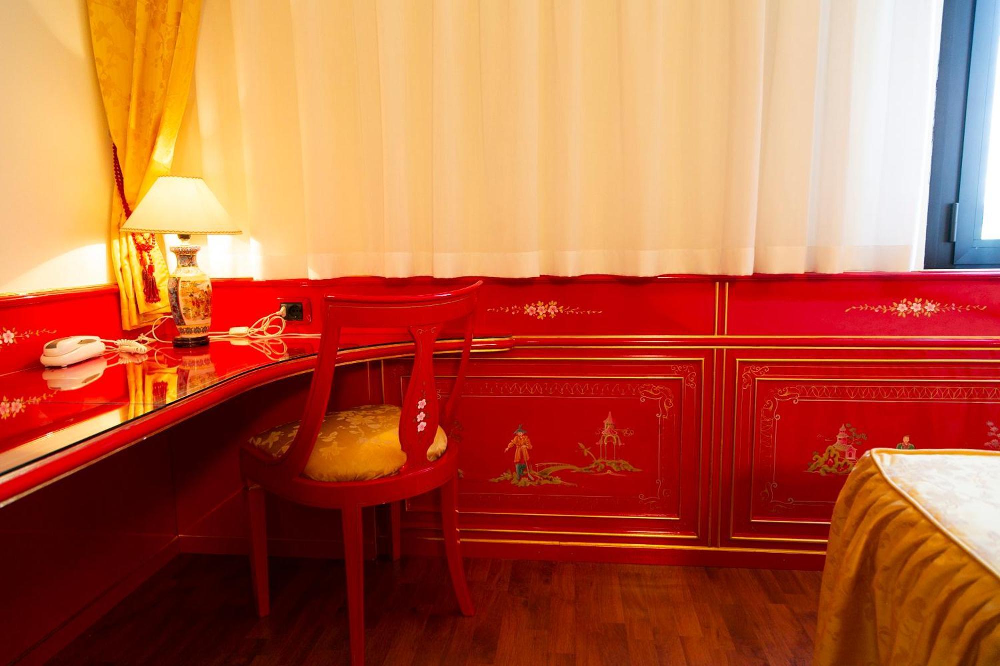 מראטה Melas Hotel מראה חיצוני תמונה