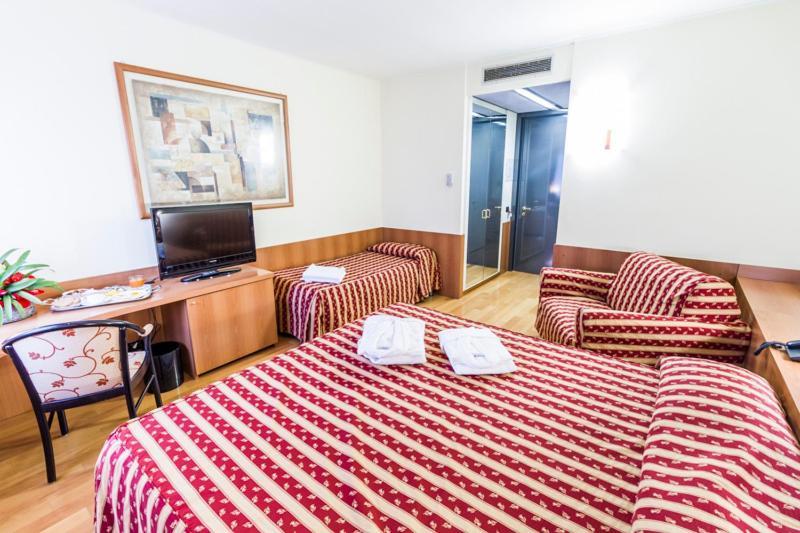 מראטה Melas Hotel מראה חיצוני תמונה