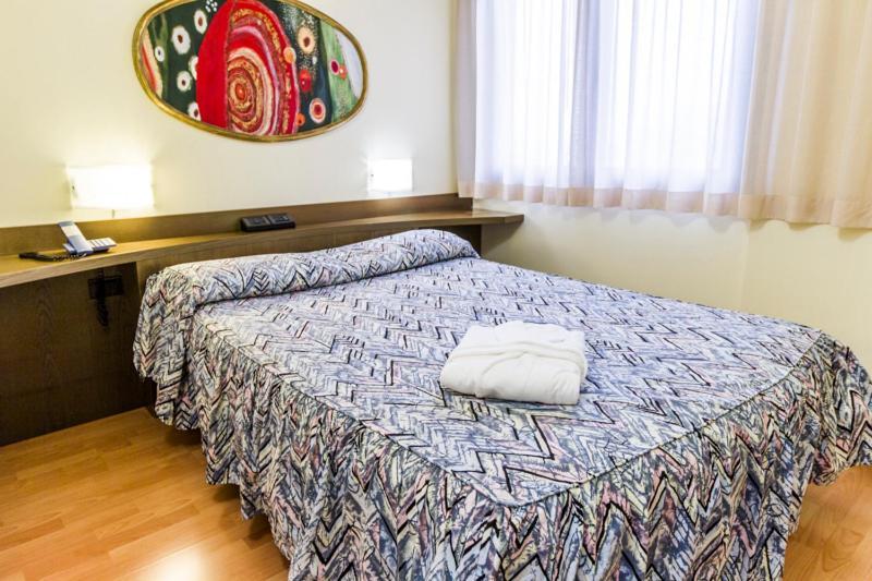 מראטה Melas Hotel מראה חיצוני תמונה